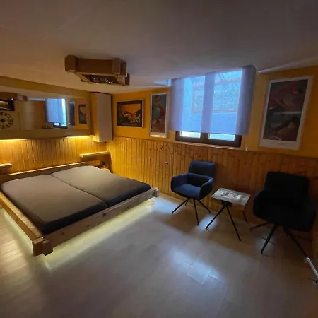 Direkt Am Main Tatil Evi